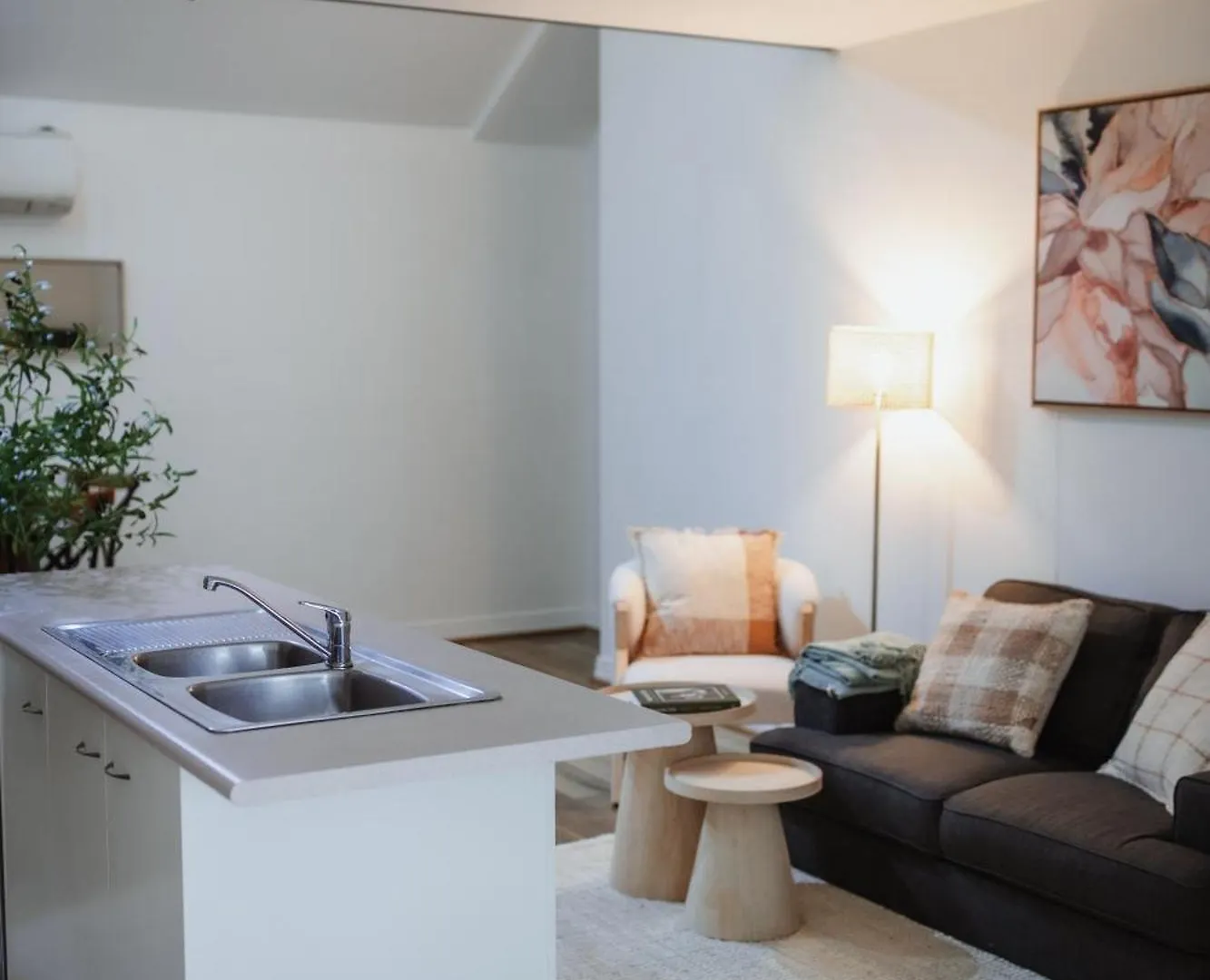 The Manhattan Residences Brisbane City Apartment